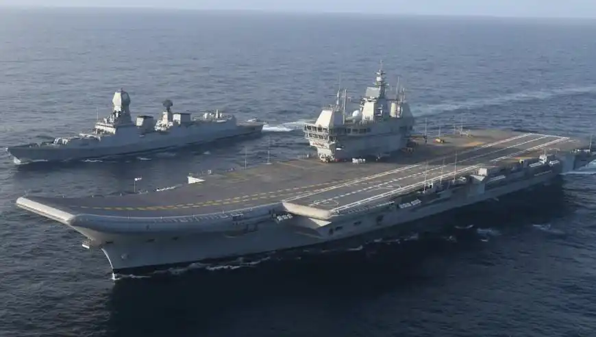 印度首艘国产航母"维克兰特"号交付海军