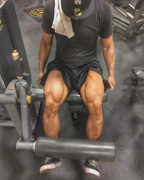 44岁金钟国最新肌肉照曝光体脂率85简直绝了