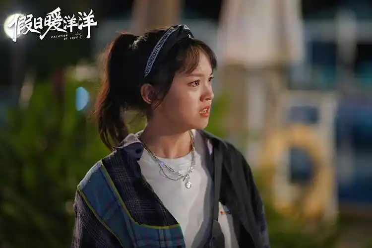 作为新人演员兰西雅在《假日暖洋洋》中的精彩表现获得了合作演员认可