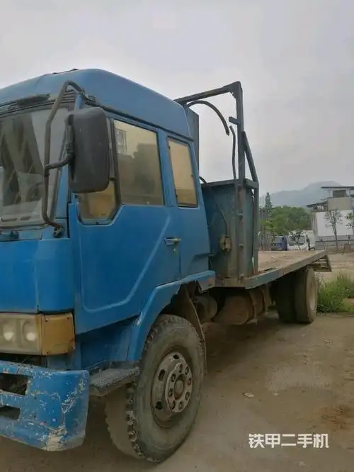 一汽解放4x2拖车