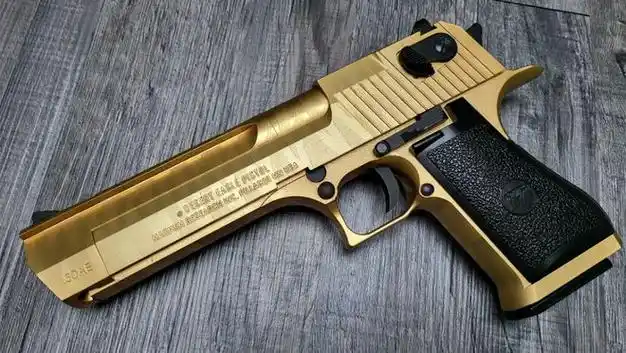 大威力沙漠之鹰手枪为何不受军方和执法机构青睐原因很直观