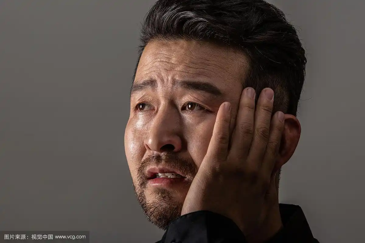 男性,面部表情,情绪,悲伤