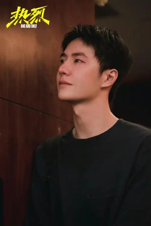 王一博名品喉结一览#王一博