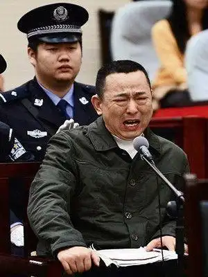 刘汉曾1次花百万宴请云南高官