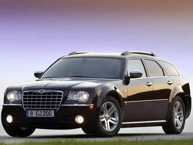 进口克莱斯勒300c 2013款3.0官图