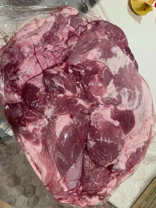 在日本想吃点家乡的味道太难了,十二斤肉,一个人整一天都没整完