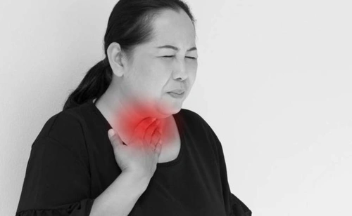 身体上有这5种表现已经暗示咽喉癌的到来很多人都错过了