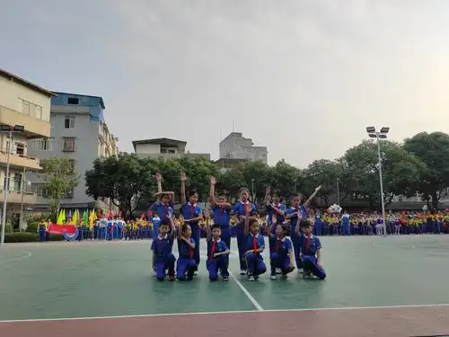 阳光大新 红色少年 激情绽放——玉州区大新小学第21届校运会