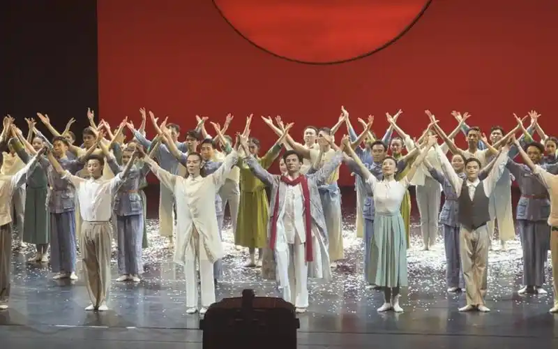 一些水视频《冼星海》舞蹈剧谢幕片段