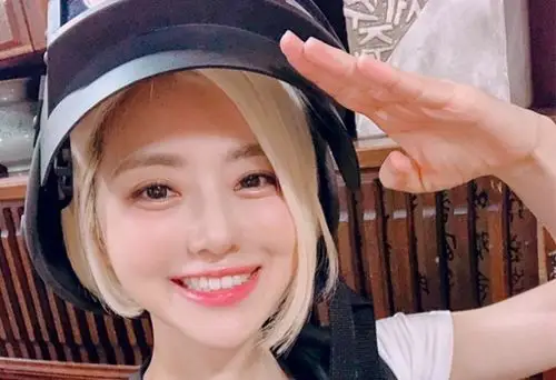 djsoda沉迷吃鸡近日还晒出一双未市售的重磅aj1