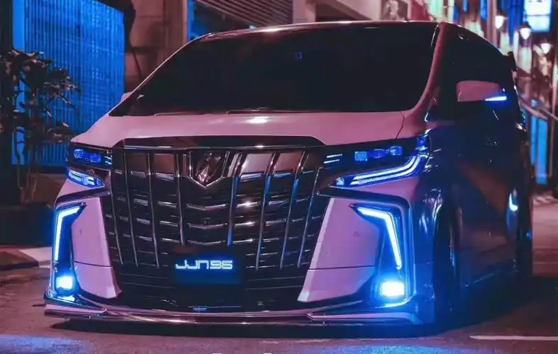 丰田埃尔法改装四座蒙娜丽莎价格