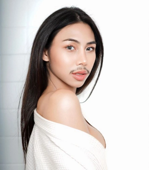 泰国最火新晋网红:留着胡子,我依旧是最美的女人!