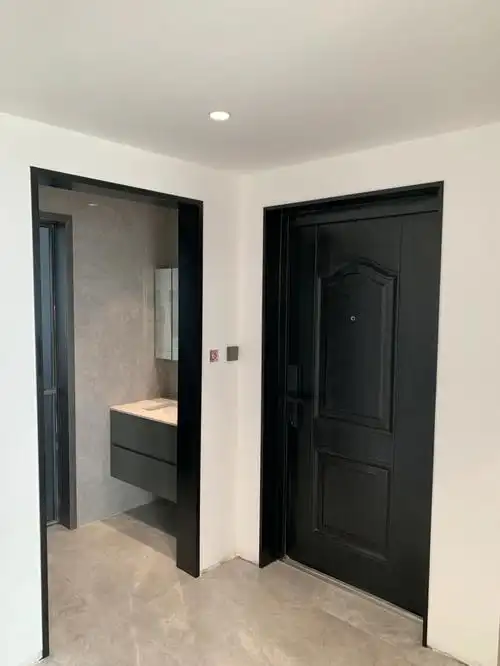 极简不锈钢门套窗套安装完毕70