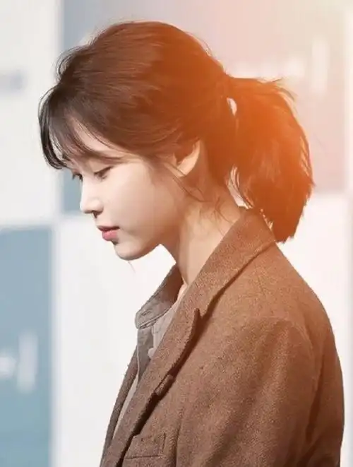 iu超话#iu韩国第一女solo#91#iu李知恩美图#侧脸是名画