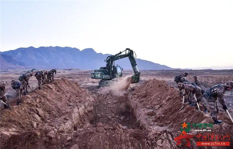 10练伪装这群工程兵把装备藏起来了