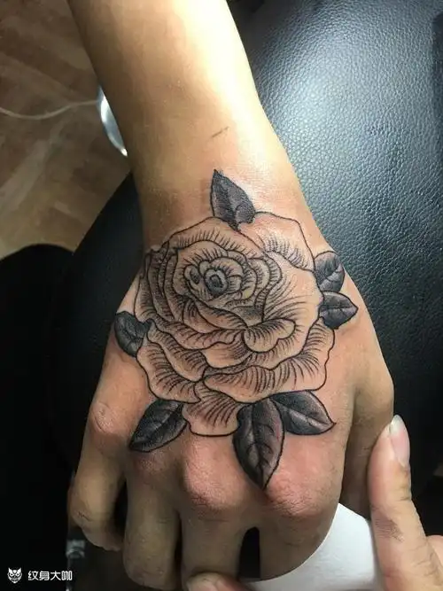 手背玫瑰_纹身图案手稿图片_陈浩松的纹身作品集