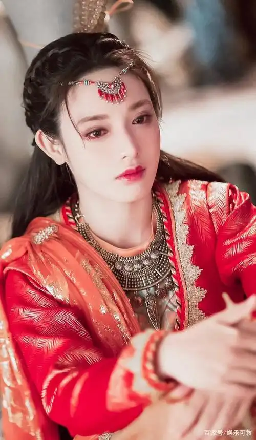 东宫女孩绝不能错过的小枫绝美红衣造型,最后一张绝对惊艳