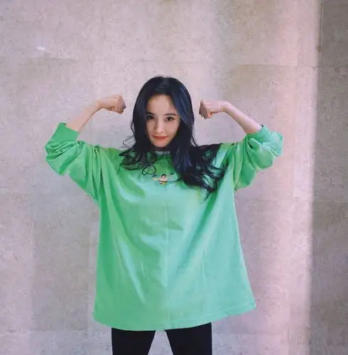 共6090 件杨幂同款卫衣春秋相关商品