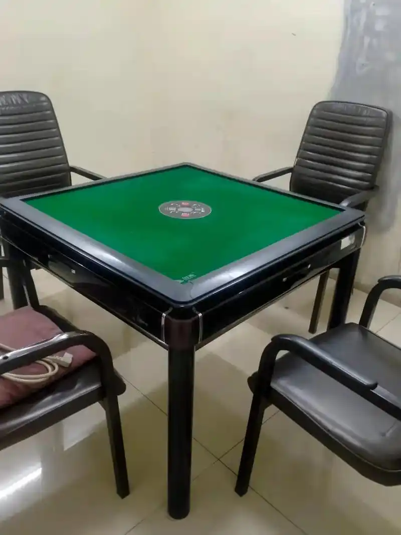 二手麻将机小52牌,整套一起卖,一共有7台麻将机图片就是本机 - 抖音