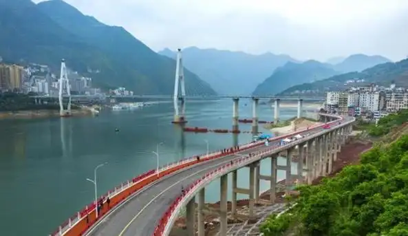 因为这事,巴东登上人民日报头版!