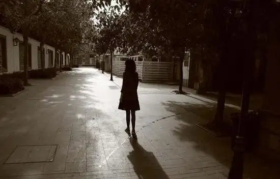 人生再短,也要一步一步走完;人生再长,也要走到最后.