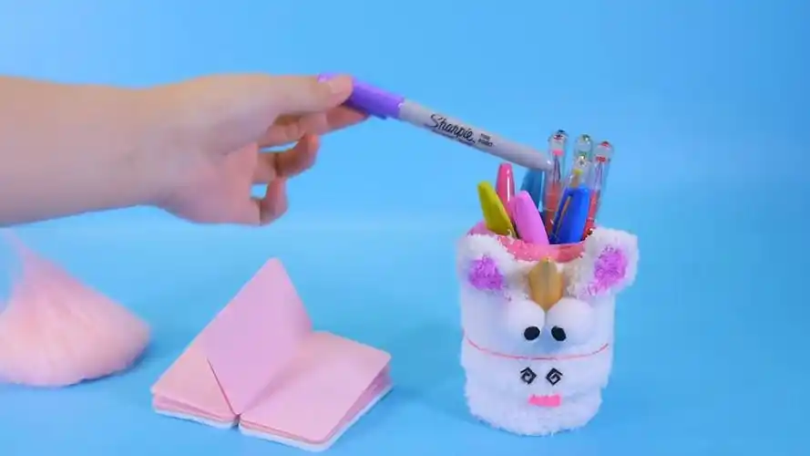 卡通文具diy,学习如何制作可爱的笔筒,难度2颗星(图解)