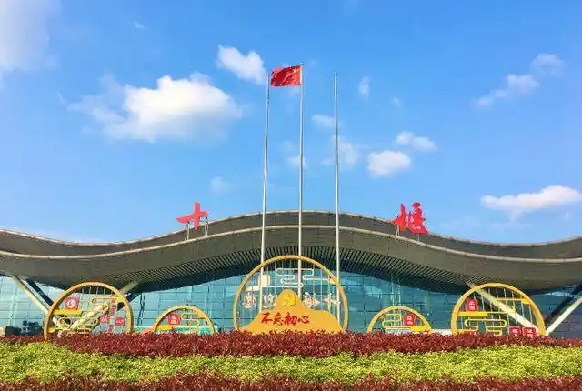 云山武当堰遇之城十堰武当山机场宣传片震撼发布