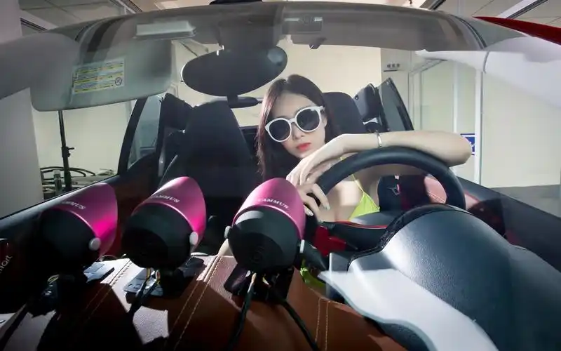 靓车比基尼美女高清壁纸第一辑靓车比基尼美女美腿美女跑车