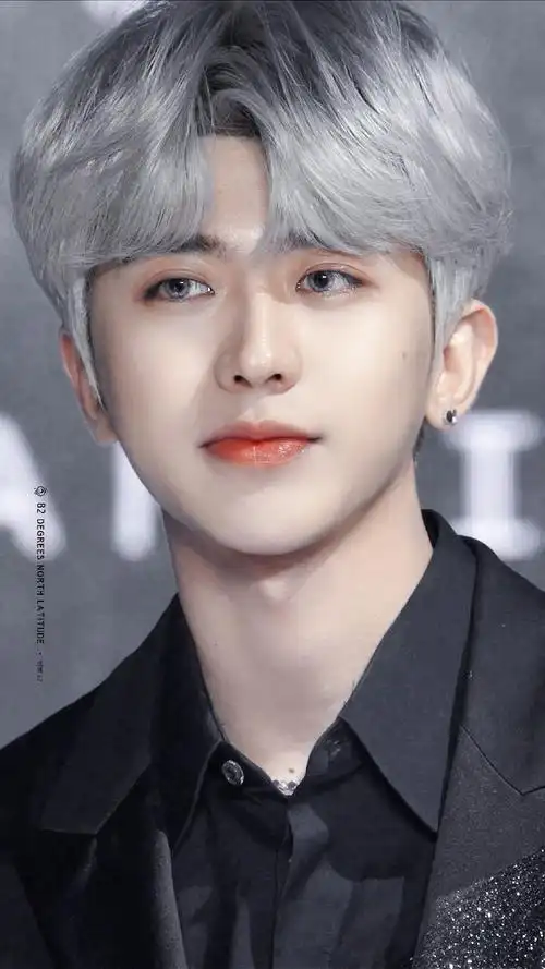 蔡徐坤壁纸:分享一组坤坤"大头照",超帅气的说