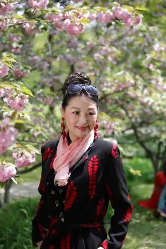 朱琴美女,共青森林公园个人专辑,摄影师,黎恒柱,2020.4.15.