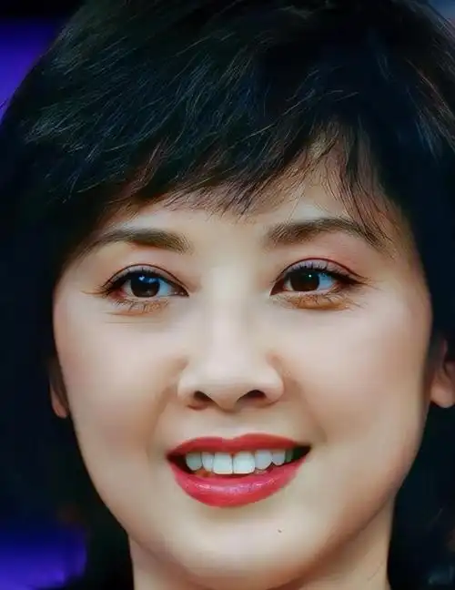 女王陛下――朱琳