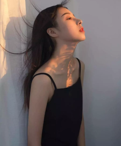 这四个星座的女生会越长越好看天蝎座魅力迷人而她一直很美