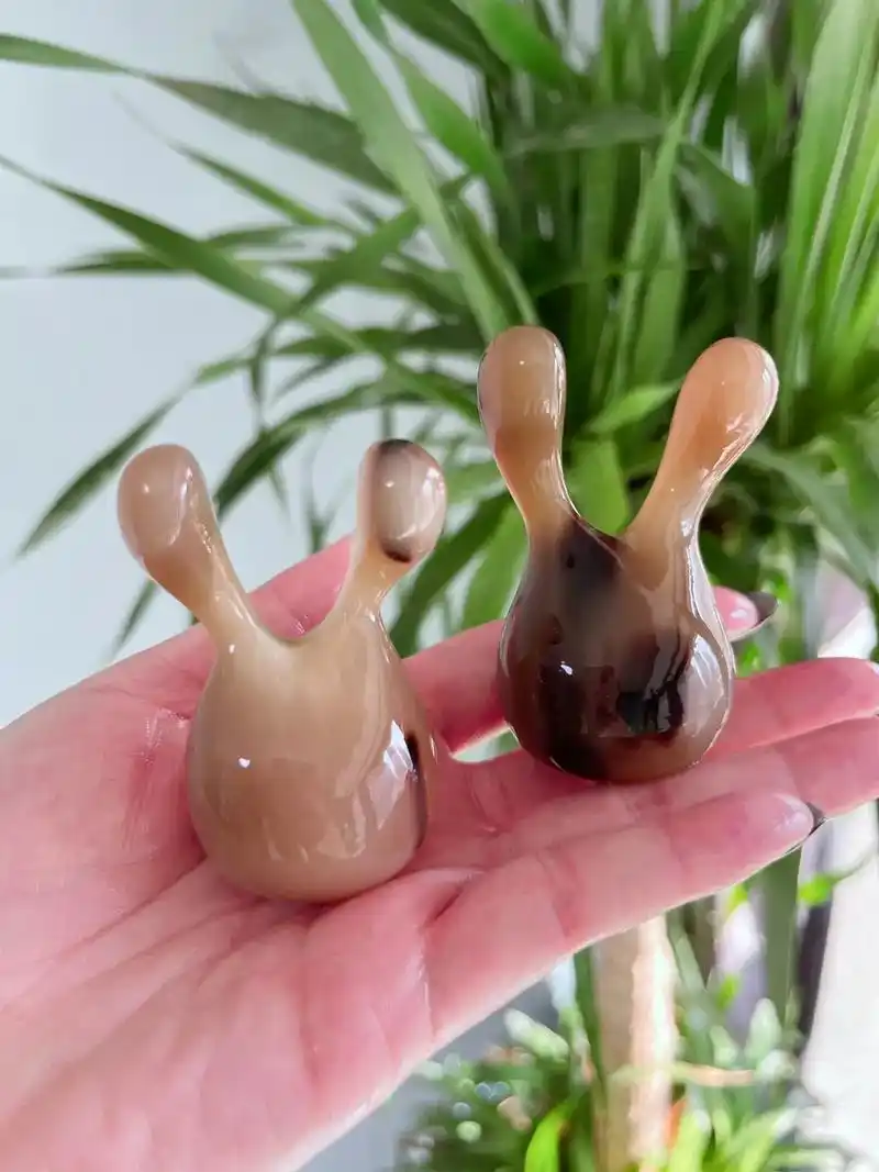 白水牛角小兔子美鼻神器#手艺人 #纯手工雕刻 #支持手艺人的 - 抖音
