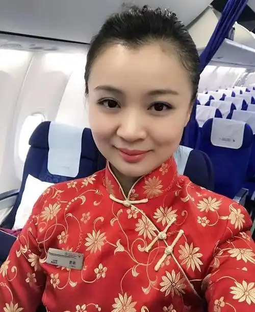 坚守二十余载东航6名资深乘务长获荣誉导师称号