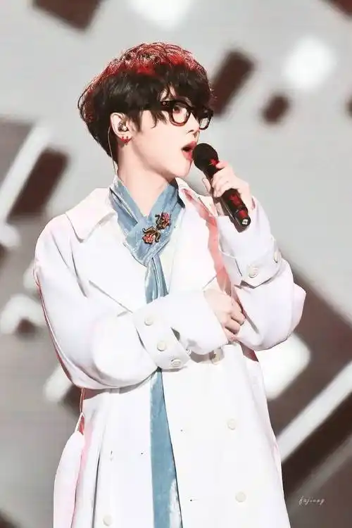 华晨宇 你要相信这不是最后一天#【图片汇总】西兰花西兰花虽然存在