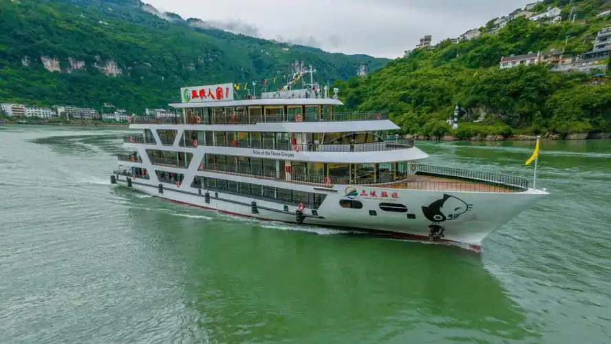 长江上又添两艘豪华观光游轮_旅游_荆江_三峡
