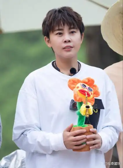 中国体坛有许多霸气侧漏的运动员,他们巅峰时期能力出众,在各自项目上