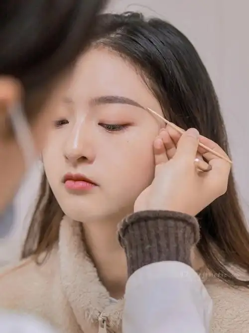 纹眉/眉形设计 宋祖儿同款英气少女眉