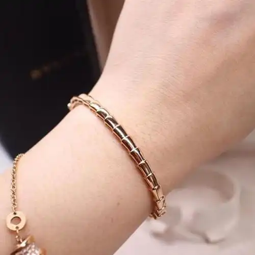 宝格丽serpenti系列18k玫瑰金蛇型手镯