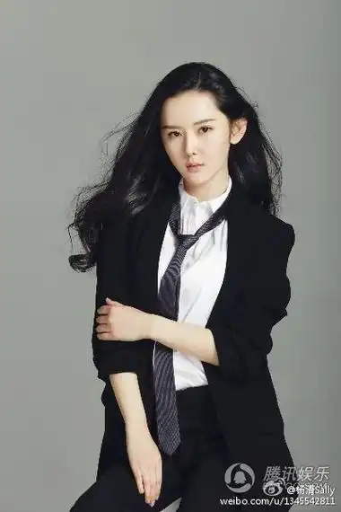 锻刀##杨清军装#昨晚 "女汉纸"萧阿花上线了,大家有没有看呢?