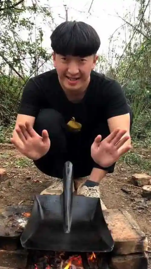 农村成杰铁铲煎鸡柳诱惑到了