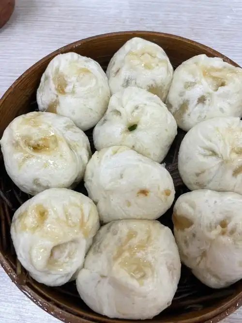 评论区推荐我吃的小鹅山小笼包