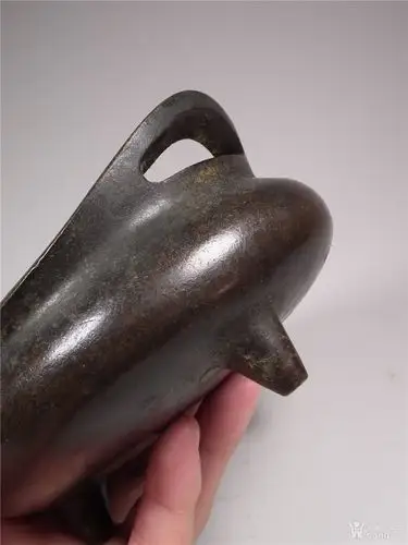 老黄铜玉堂清玩款三足双耳大香炉