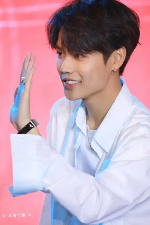 林彦俊新歌别待了