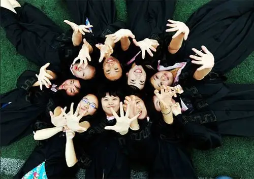 毕业照服饰租借创意学生集体照服装租赁定制服务低