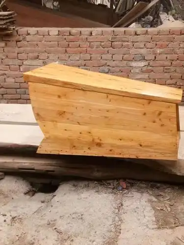 香椿木棺材雕刻雕花高档柏木棺材