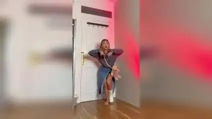 右脚奋力舞动,我却变身骆驼趾,这舞我完美诠释!