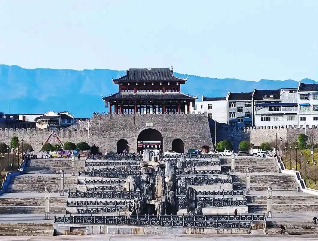 黄平县旧州镇: 且(音·拘)兰故国及国都        在古 - 抖音