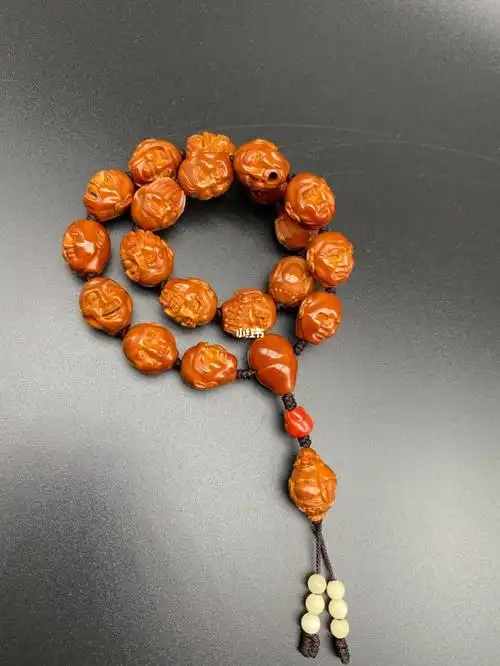 马胜华十八罗汉橄榄核雕