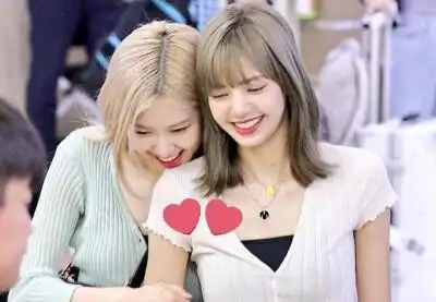 blackpink rosé朴彩英 lisa 五花肉